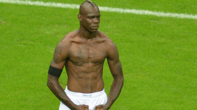 Mario Balotelli zil zurna!