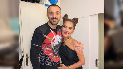 Demet Akalın'ın koltuk örtüleri sosyal medyada çok konuşuldu