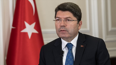 Bakan Tunç: "43 dilde adli sicil belgesi veriliyor"