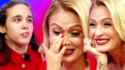Kızı ile ilk kez ekranlara çıktı: Ceyda Düvenci gözyaşlarını tutamadı