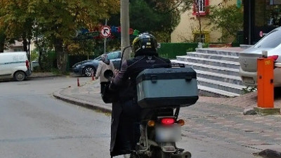 Film gibi olay! Hırsız kuryenin taşıdığı yemeği çaldı