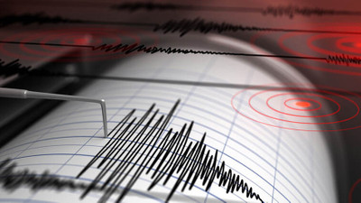 Çanakkale'de korkutan deprem! Büyük paniğe neden oldu