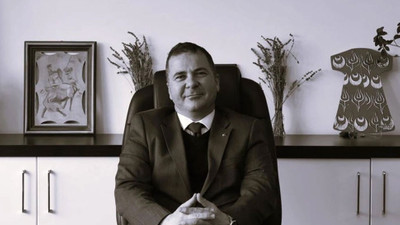 Öğrencilerine üzücü haber: Kalp krizi geçiren dekan hayatını kaybetti
