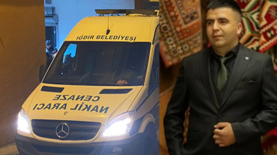 Arabanın içinde eşini öldürdü