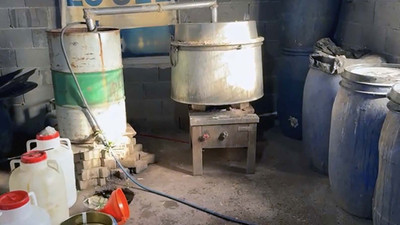 Bin litre sahte içki yakalattı, “içiciyim” dedi