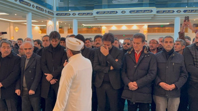 Mahsun Kırmızıgül’ün acı günü: Annesini son yolculuğuna uğurladı