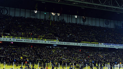 Fenerbahçe tribünlerinde Ferdi Tayfur şarkıları!