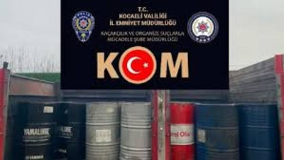TEM'de durduruldu: 2 ton 550 litre kaçak akaryakıt ele geçirildi