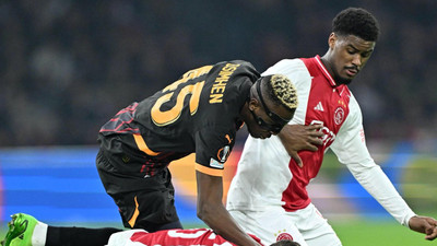 Galatasaray'da Osimhen şoku: Ajax deplasmanında beklenmeyen haber!