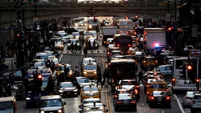 Tarihte ilk: Araçlardan "trafik yoğunluğu" ücreti alınacak!