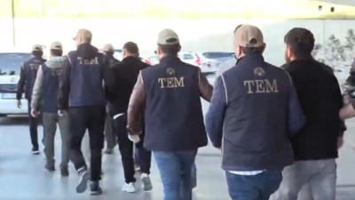 Bakan Yerlikaya duyurdu! FETÖ'cü hainler darbe üstüne darbe
