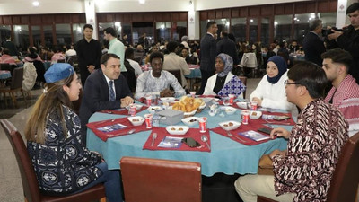 Vali Işın'dan yabancı uyruklu öğrencilere iftar