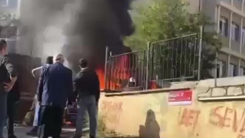 Tuzla'da okul servisi yandı!
