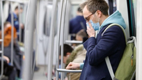 Resmi Gazete'de yayımlandı: Sağlık çalışanlarına ücretsiz toplu taşıma süresi uzatıldı