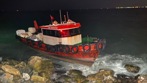 Balıkçı teknesi karaya oturdu!