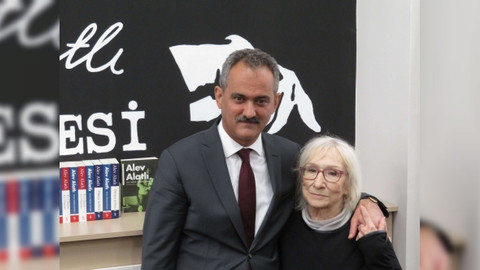 Bakan Özer Alev Alatlı Kütüphanesi'nin açılışını yaptı