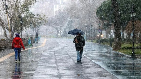 Meteoroloji kuvvetli sağanağa karşı uyardı: Bu illerde yaşayanlar dikkat!