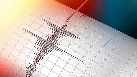 Van'da deprem!