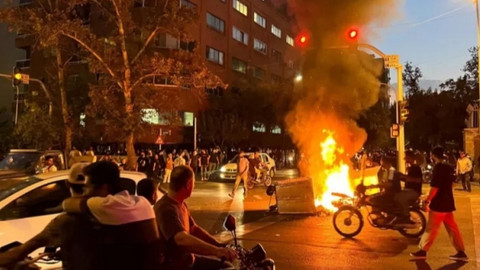 İran'da protestolar büyüyor! 2 bin kişi gözaltına alındı