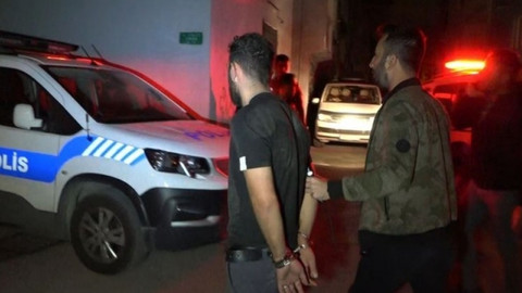 Polisten kaçtı, aracın altında yakalandı!