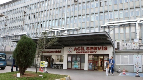 Doktor ve sekreterine dehşeti yaşattılar!