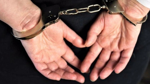 Uyuşturucu ticareti yapan şüpheliler kıskıvrak yakalandı!