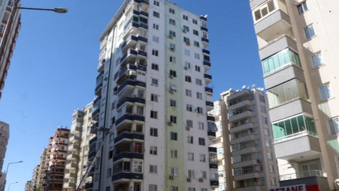Apartmanın yıkılmasına 'Mukadderat' diyen müteahhidin diğer binası da ağır hasarlı çıktı!