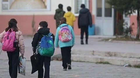 Deprem bölgesinde eğitim: 10 ilde okulların açılacağı tarih belli oldu