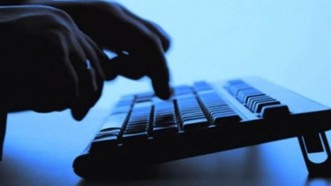 Depremzedelere battaniye gönderme vaadiyle 2 kişiyi dolandırdı!