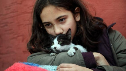 Emekli Başçavuş Savaş Barış: Evleri hasar gören 40'a yakın akrabasına evini açtı
