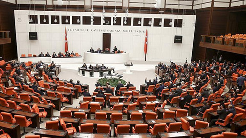 'YÖK teklifi' Meclis Genel Kurulu'nda kabul edildi