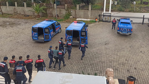 Antalya’da jandarmadan hırsız avı! 13 olayın faili 8 kişi hapsi boyladı