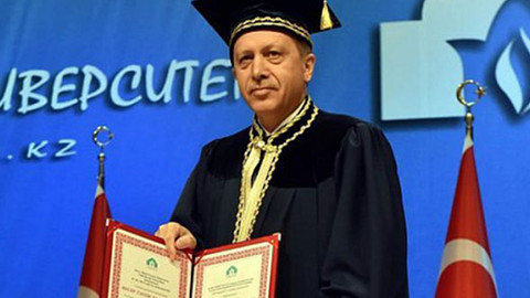 ‘Diploma’ krizine son nokta! İletişim Başkanlığı paylaştı: İşte Erdoğan’ın mezuniyet belgeleri