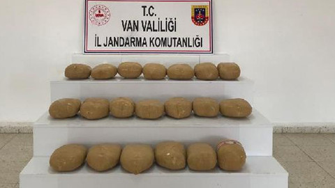 Van'da jandarmadan uyuşturucu operasyonu: 100 kilo toz esrar ele geçirildi