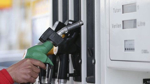 Motorinden sonra sıra benzinde! İndirim geliyor