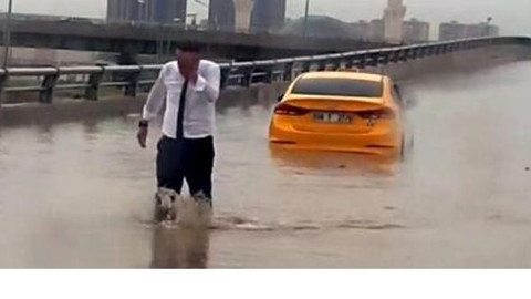 Ankara'da sağanak etkili oldu; yollar göle döndü!