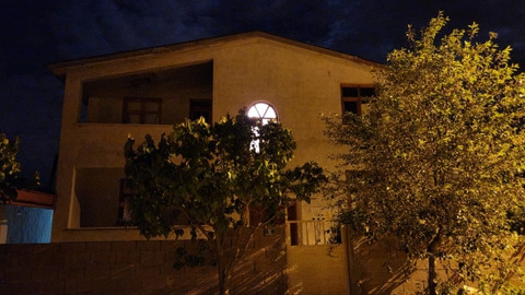 İmam ve eşi, evlerinde tabancayla öldürülmüş halde bulundu