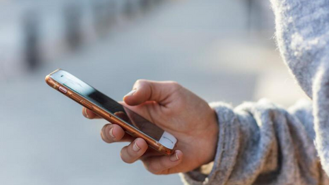 Gençlere vergisiz telefon ve ücretsiz internet başvuruları başladı!