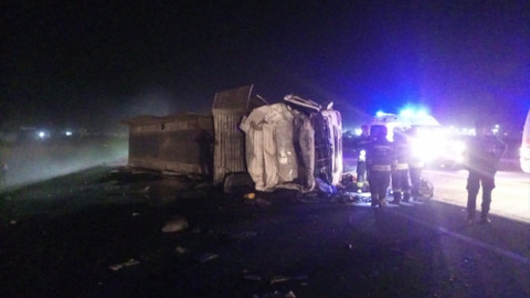 Konya'da iki tırın çarpışması sonucu 1 kişi öldü, 1 kişi yaralandı