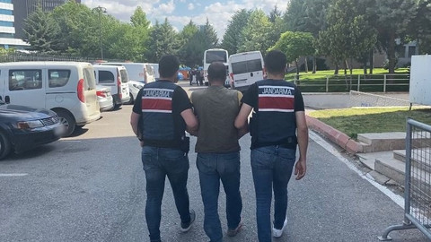 Jandarma 28 yıl hapisle aranan zanlıyı yakaladı