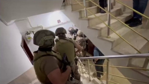 Bakan Yerlikaya duyurdu! Comanchero suç çetesi çökertildi: 37 gözaltı