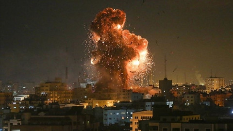 İsrail'den Suriye'deki havalimanlarına saldırı