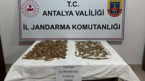 Antalya'da altın kaçakçıları jandarmanın takibine takıldı