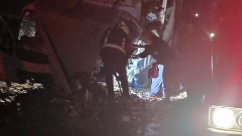Antalya'da düğün dönüşü korkunç kaza: 2 kişi öldü, 1 kişi ağır yaralandı