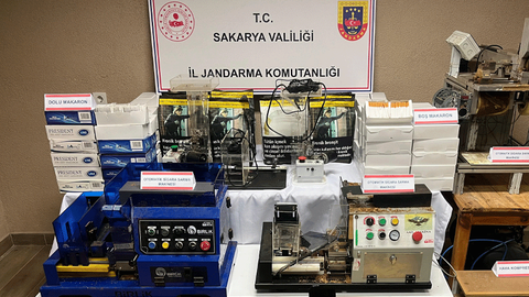 Jandarma'dan Sakarya'da büyük baskın: Adeta sigara fabrikası kurmuşlar!