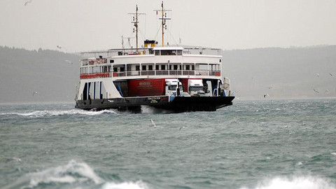 Vapurlar iptal edildi: İstanbul’da fırtına