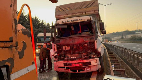 Anadolu Otoyolu'nda 2 tır kazaya karıştı