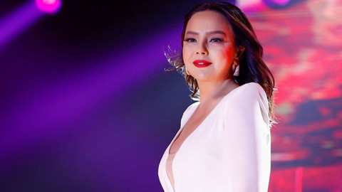 Ebru Gündeş'in Değişimi Olay Oldu! Onu Gören Herkes Şaşırdı..