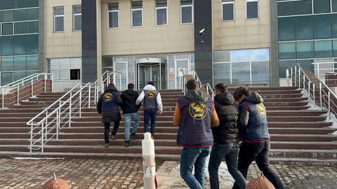 Terör örgütü üyeleri Jandarmanın ağından kaçamadı