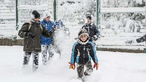 12 Ocak hangi illerde okullar tatil edildi?